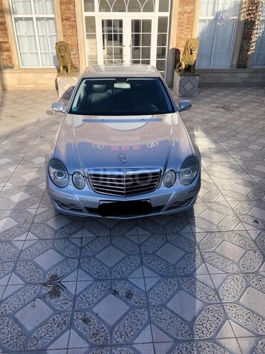 Mercedes E 220 2007, 299,000 km - 2.2 l - Bakı