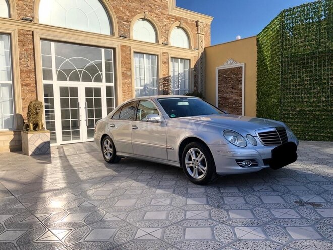 Mercedes E 220 2007, 299,000 km - 2.2 l - Bakı