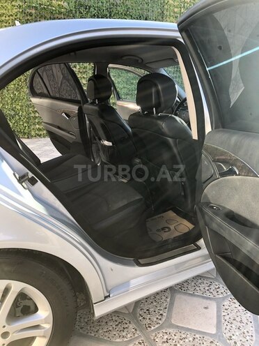 Mercedes E 220 2007, 299,000 km - 2.2 l - Bakı