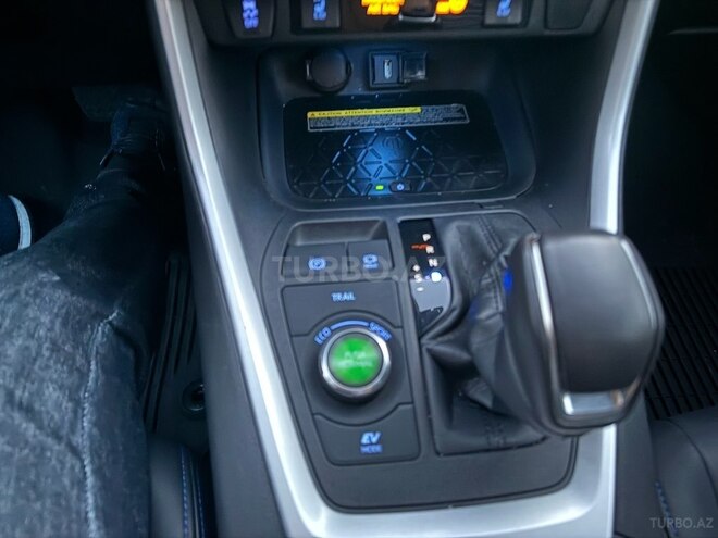 Toyota RAV4 2022, 40,900 km - 2.5 l - Bakı