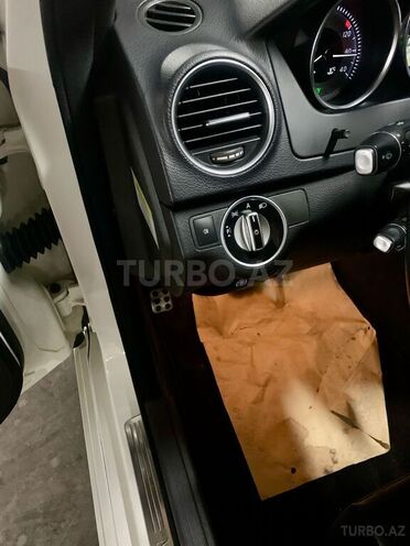 Mercedes C 250 2011, 171,000 km - 1.8 l - Bakı