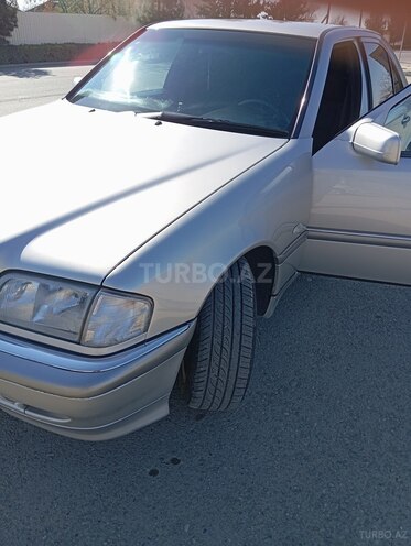 Mercedes C 240 1999, 162,000 km - 2.4 л - Yevlax