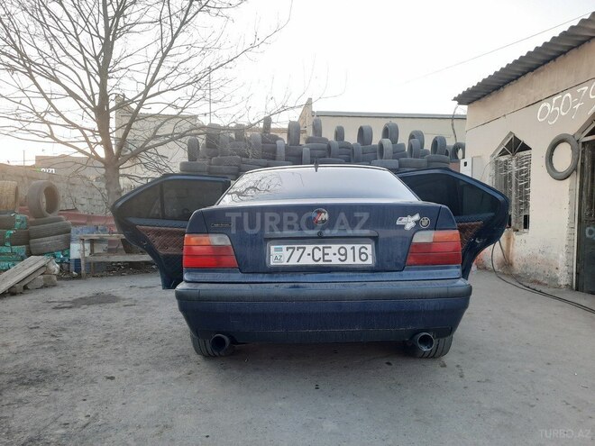 BMW 318 1992, 330,000 km - 1.8 l - Bərdə