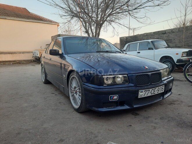 BMW 318 1992, 330,000 km - 1.8 l - Bərdə