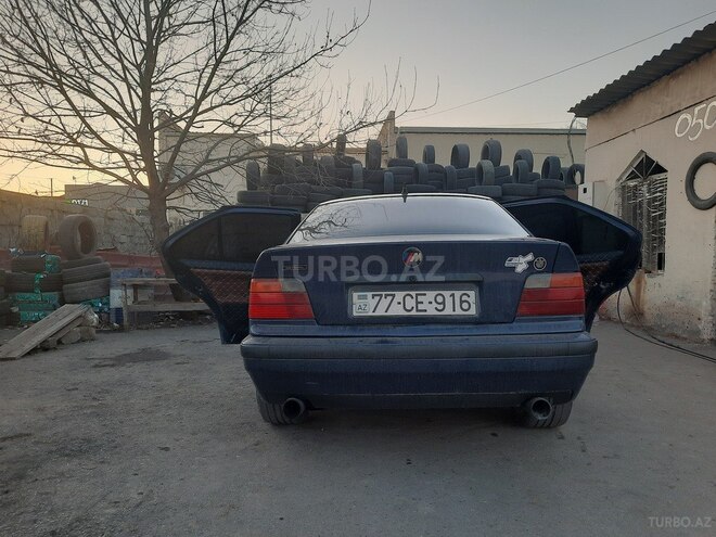 BMW 318 1992, 330,000 km - 1.8 l - Bərdə