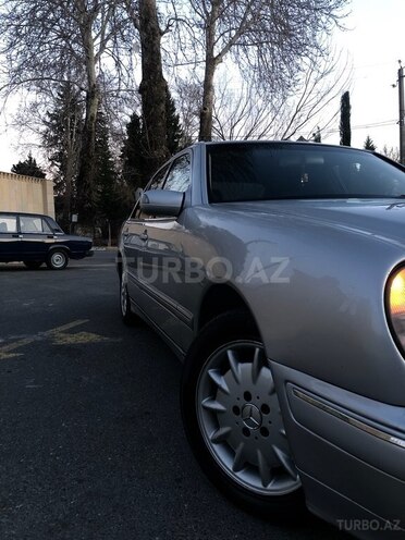 Mercedes E 220 1999, 507,000 km - 2.2 л - Göyçay
