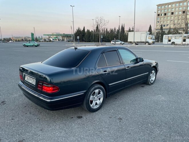 Mercedes E 220 1999, 445,000 km - 2.2 л - Gəncə
