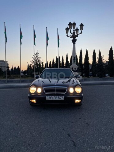 Mercedes E 220 1999, 445,000 km - 2.2 л - Gəncə