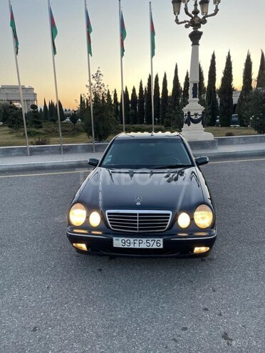 Mercedes E 220 1999, 445,000 km - 2.2 л - Gəncə