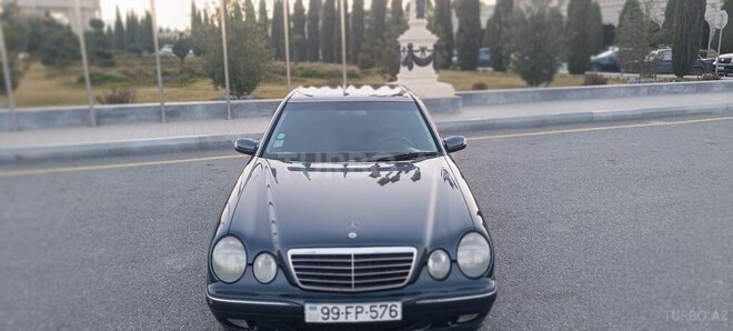 Mercedes E 220 1999, 445,000 km - 2.2 л - Gəncə