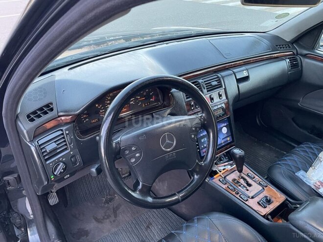 Mercedes E 220 1999, 445,000 km - 2.2 л - Gəncə