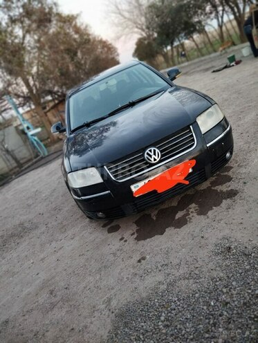 Volkswagen Passat 2004, 226,574 km - 1.8 л - Biləsuvar