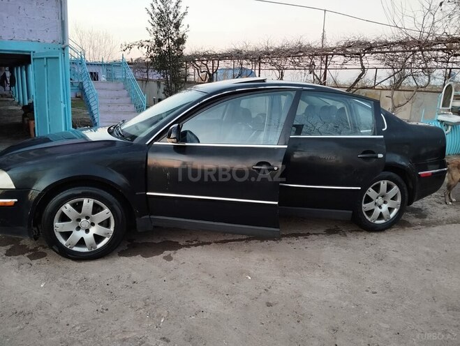 Volkswagen Passat 2004, 226,574 km - 1.8 л - Biləsuvar