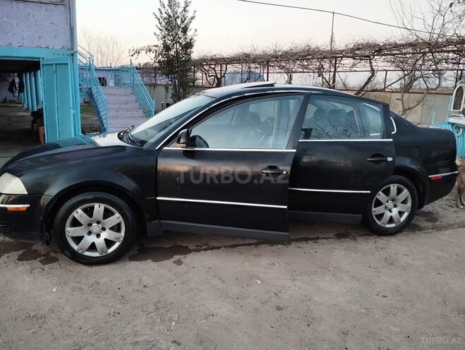 Volkswagen Passat 2004, 226,574 km - 1.8 л - Biləsuvar