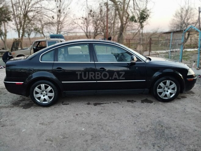 Volkswagen Passat 2004, 226,574 km - 1.8 л - Biləsuvar