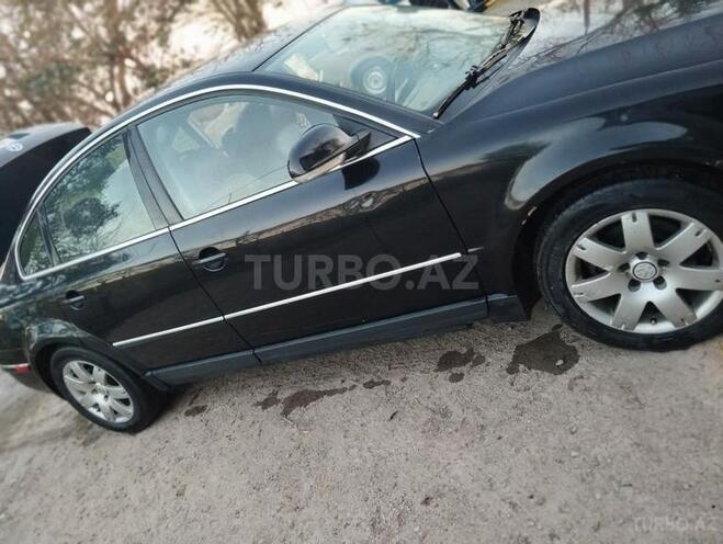 Volkswagen Passat 2004, 226,574 km - 1.8 л - Biləsuvar