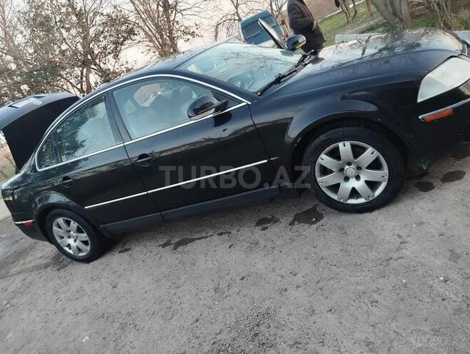 Volkswagen Passat 2004, 226,574 km - 1.8 л - Biləsuvar
