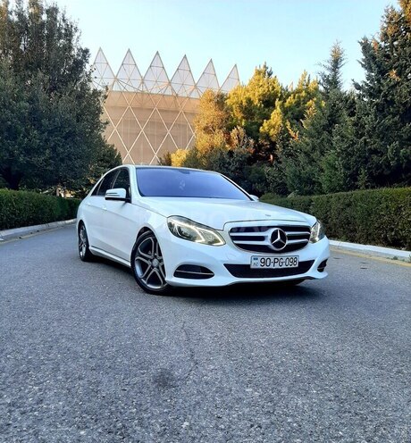 Mercedes E 220 2013, 205,207 km - 2.2 л - Bakı