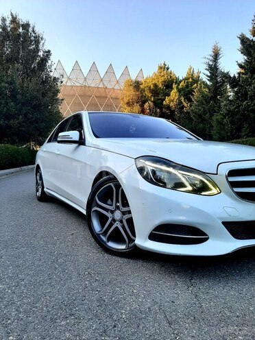 Mercedes E 220 2013, 205,207 km - 2.2 л - Bakı
