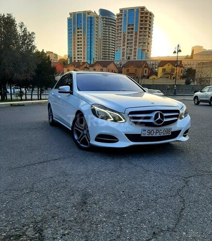 Mercedes E 220 2013, 205,207 km - 2.2 л - Bakı