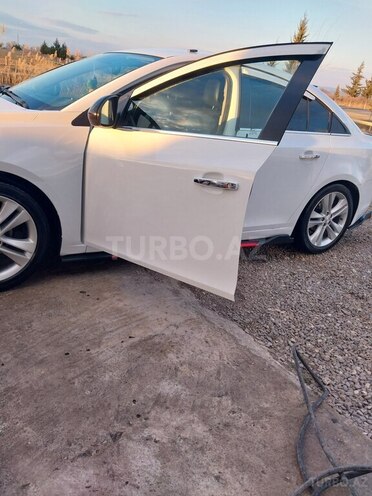 Chevrolet Cruze 2012, 313,416 km - 1.4 l - Qazax