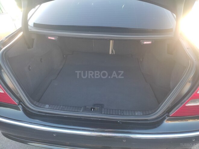 Mercedes E 320 2002, 297,000 km - 3.2 l - Quba