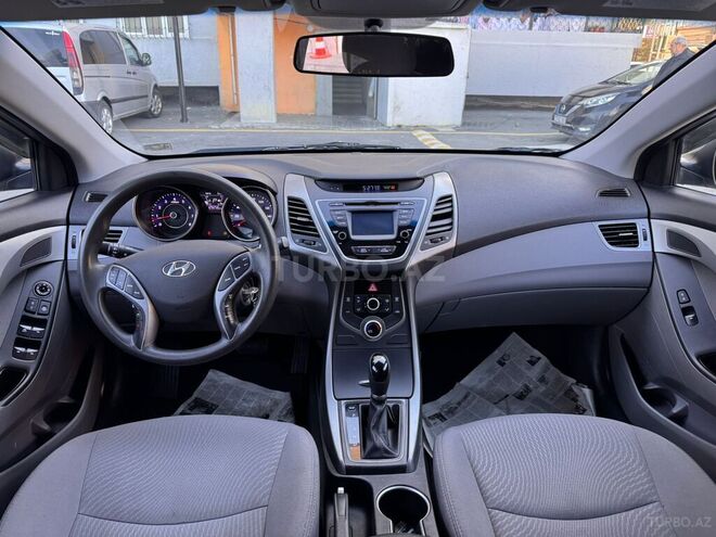 Hyundai Elantra 2015, 129,242 km - 1.8 l - Bakı