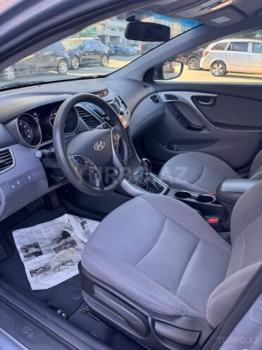 Hyundai Elantra 2015, 129,242 km - 1.8 l - Bakı