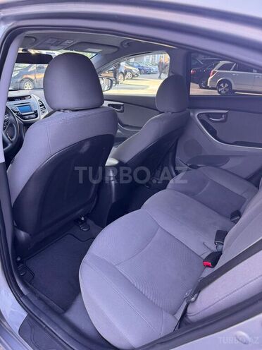 Hyundai Elantra 2015, 129,242 km - 1.8 l - Bakı