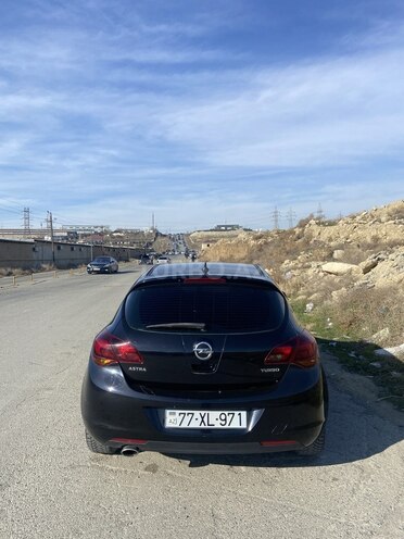 Opel Astra 2011, 180,000 km - 1.4 l - Bakı