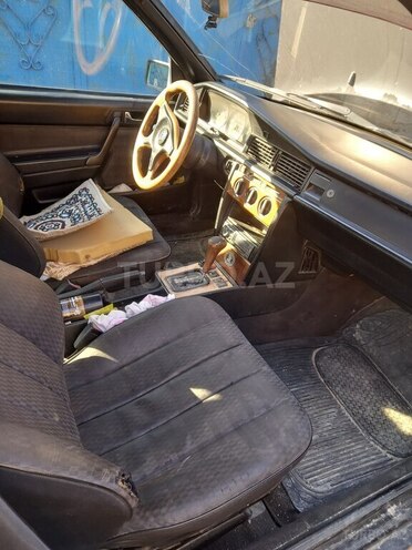 Mercedes 190 1991, 300,000 km - 2.0 l - Bakı