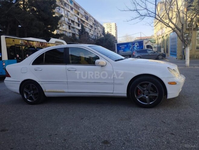 Mercedes C 240 2000, 210,000 km - 2.4 l - Bakı