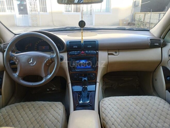 Mercedes C 240 2000, 210,000 km - 2.4 l - Bakı