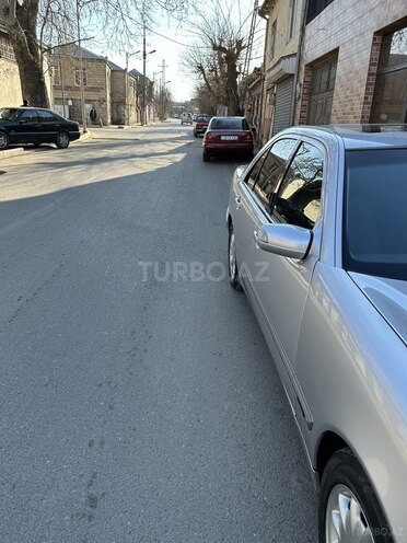 Mercedes E 200 2000, 250,000 km - 2.0 l - Gəncə