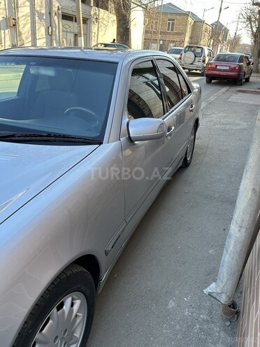 Mercedes E 200 2000, 250,000 km - 2.0 l - Gəncə