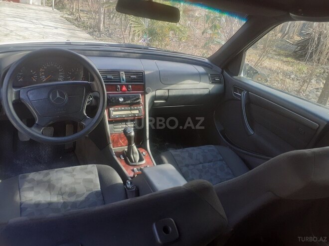 Mercedes C 200 1997, 270,000 km - 2.0 l - Göyçay