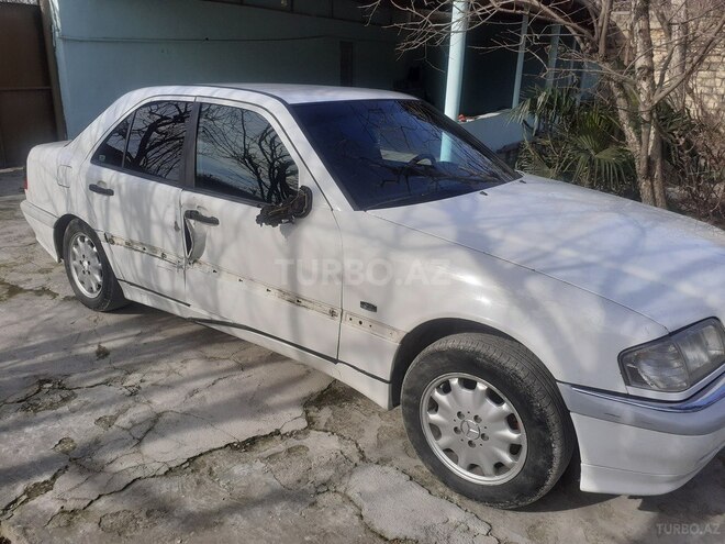 Mercedes C 200 1997, 270,000 km - 2.0 l - Göyçay