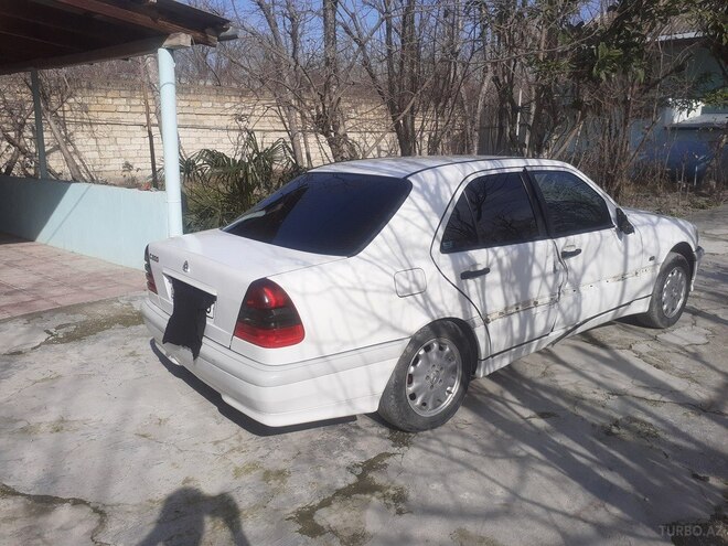 Mercedes C 200 1997, 270,000 km - 2.0 l - Göyçay