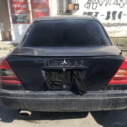 Mercedes C 180 1995, 324,876 km - 1.8 l - Bakı