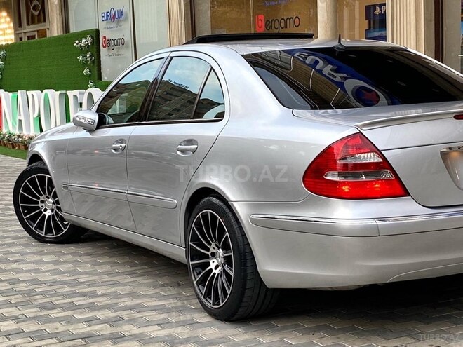 Mercedes E 240 2002, 298,000 km - 2.4 l - Şəmkir