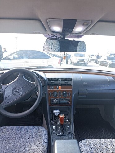 Mercedes C 220 1995, 516,148 km - 2.2 l - Sumqayıt