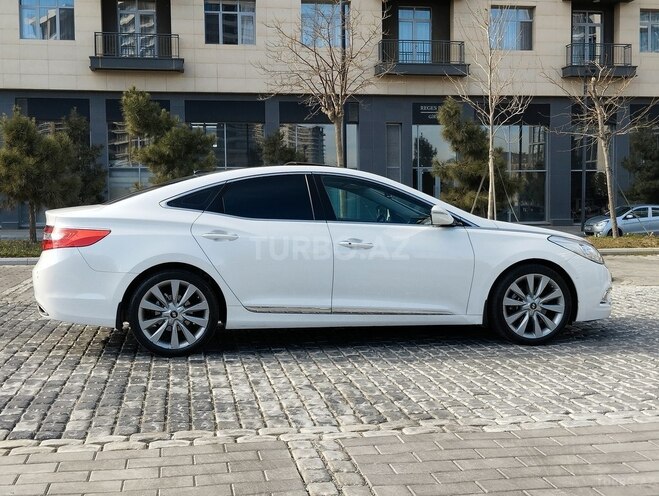 Hyundai Grandeur 2013, 242,000 km - 3.0 l - Bakı