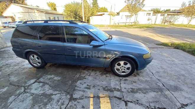 Opel Vectra 1999, 235,430 km - 2.0 l - Saatlı