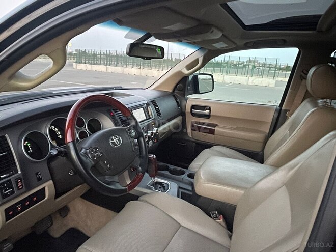 Toyota Sequoia 2011, 178,000 km - 5.7 l - Bakı