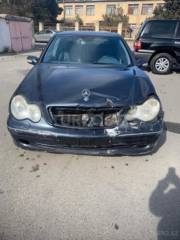 Mercedes C 180 2003, 288,676 km - 1.8 l - Bakı