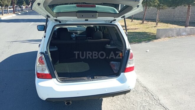 Subaru Forester 2007, 200,000 km - 2.0 л - Zaqatala