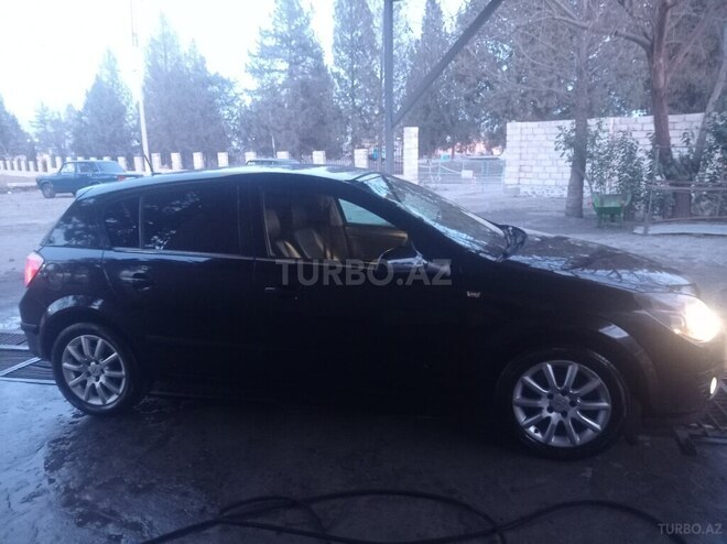Opel Astra 2005, 290,000 km - 1.9 l - Gəncə