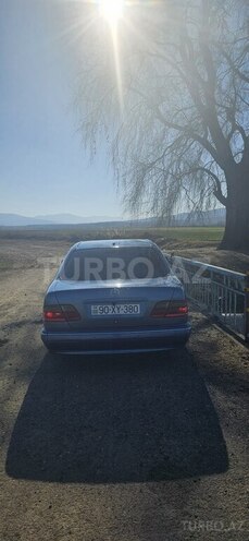 Mercedes E 270 1999, 416,542 km - 2.7 л - Ağstafa