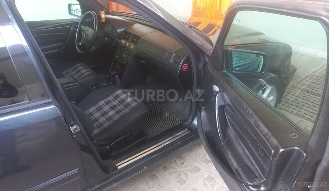 Mercedes C 200 1996, 180,418 km - 2.0 l - Gəncə
