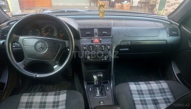 Mercedes C 200 1996, 180,418 km - 2.0 l - Gəncə